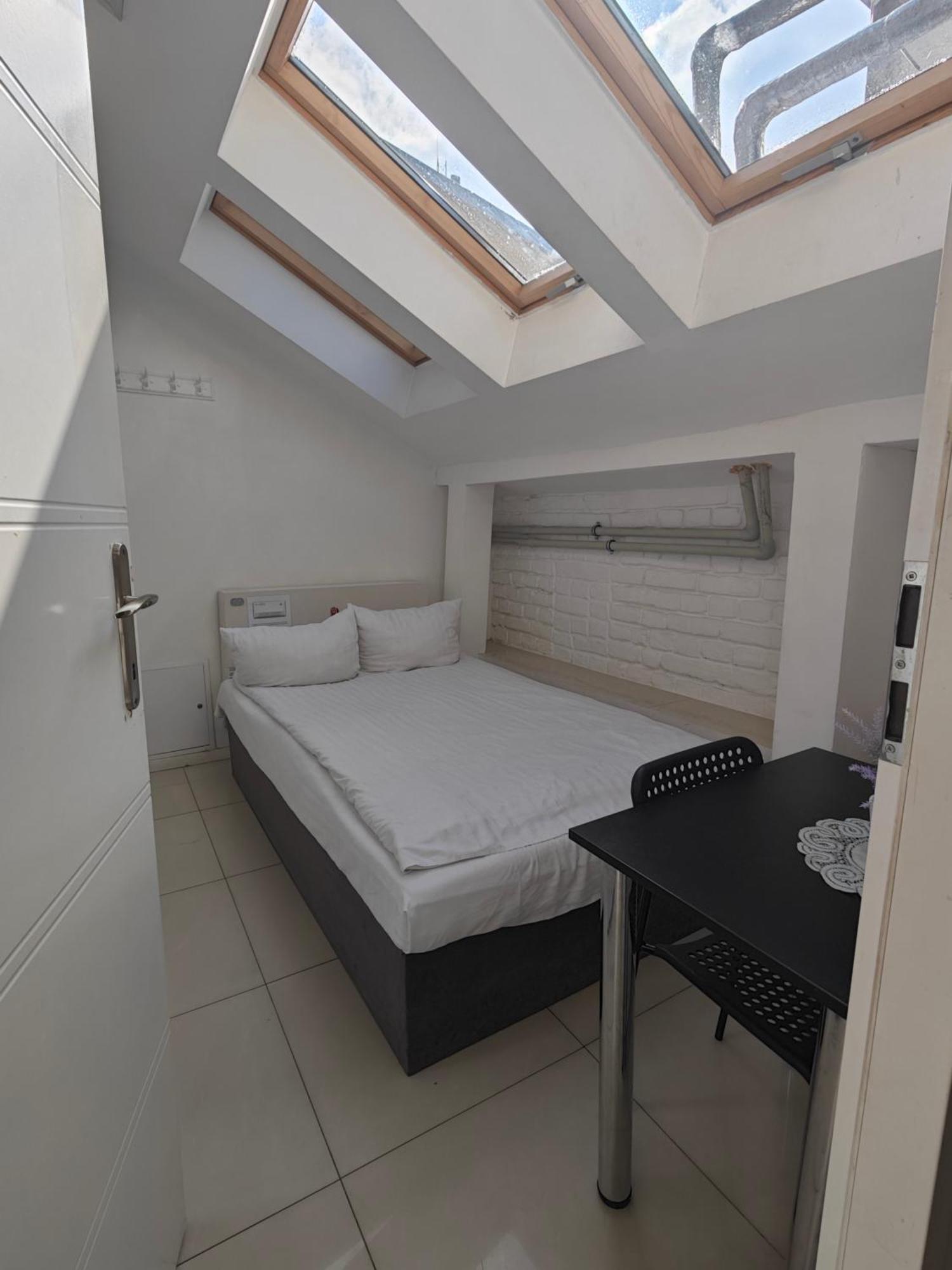 Apartamenty Wilcza - City Center Warschau Zimmer foto