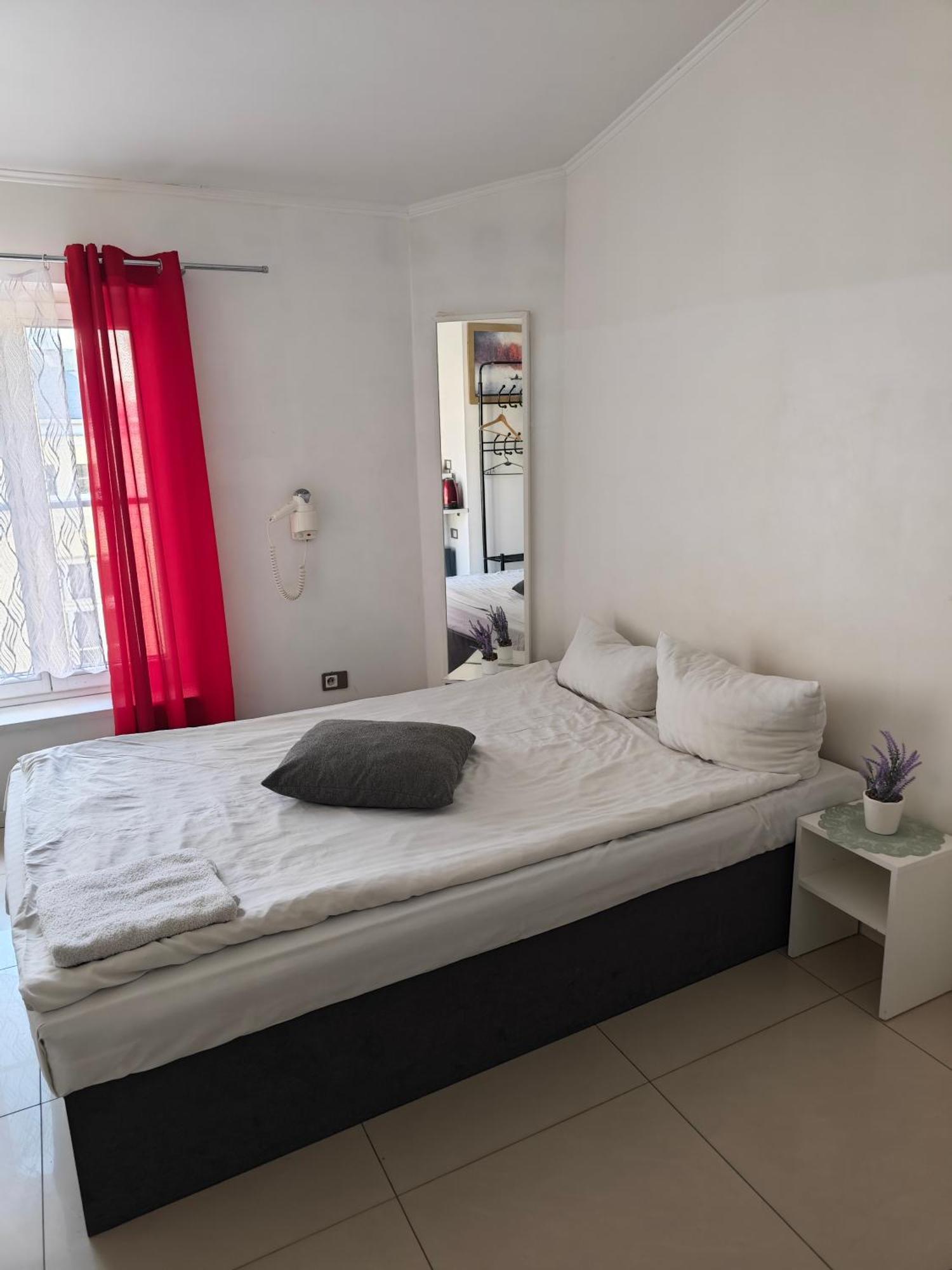 Apartamenty Wilcza - City Center Warschau Zimmer foto